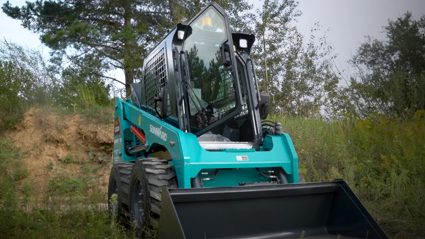 Мини погрузчик Sunward SWL3220